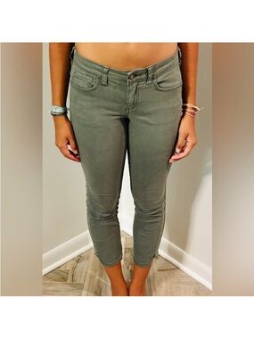 Pilcro and the Letterpress Anthropologie fit stet green ankle jean